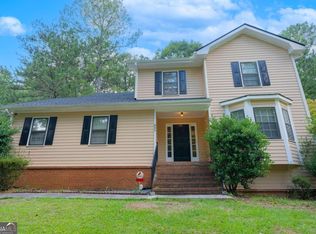 845 Pine Ridge Dr, Stone Mountain, GA 30087