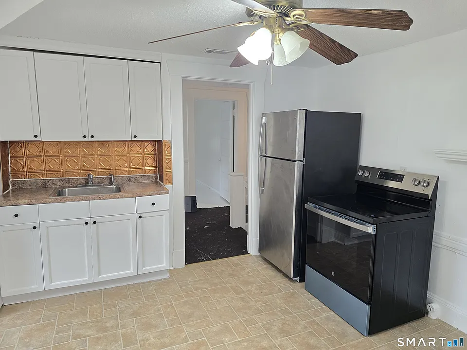 103 Capen St #2