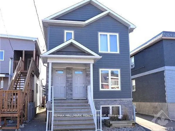 216 Carillon St #3, Ottawa, ON K1L 5X8