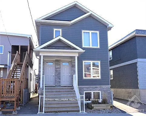 216 Carillon St #3 Photo 1 216 Carillon St #3 Photo 1