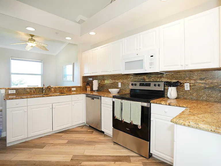 3505 Laurel Greens Ln S #202-1 — Photo 17