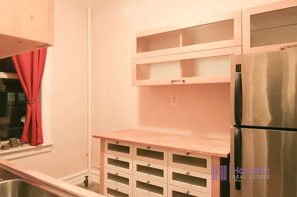 Rented by Horowitz Real Estate | media 9