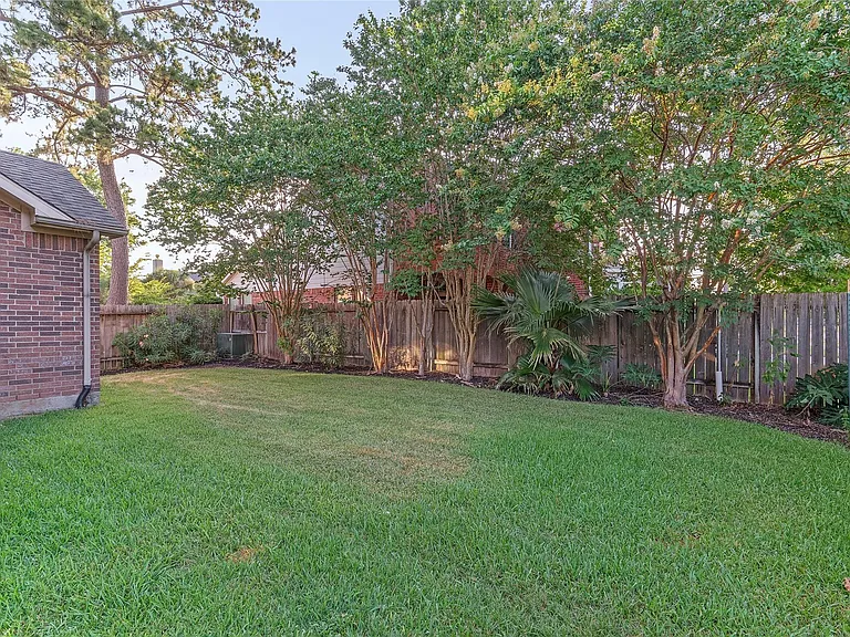 4302 Countryoaks Ct — Photo 25
