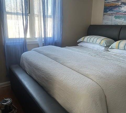 4th image of 234-24 131 Avenue #Upper