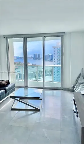 19380 Collins Ave #1423 Photo 1