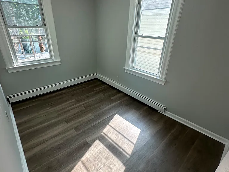 21 Eckert Ave #2 — Photo 4