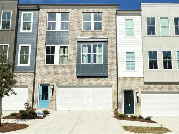 1475 Creekside Cir NW, Atlanta, GA 30318