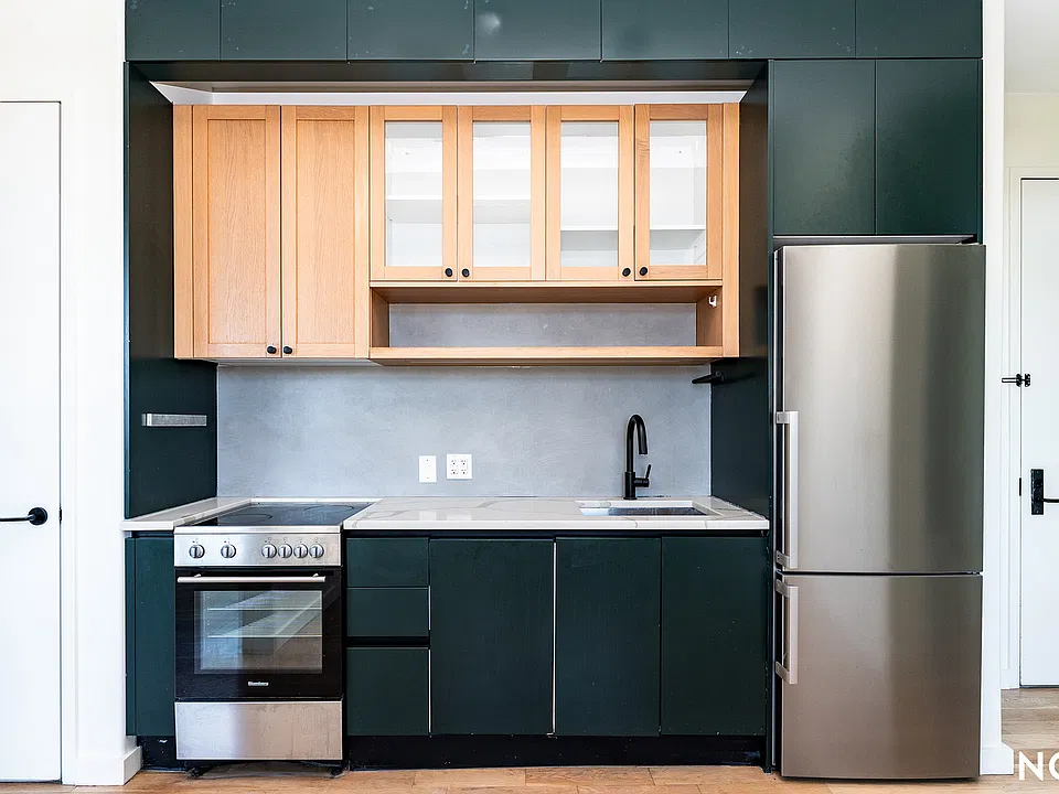 44 Kent St #506