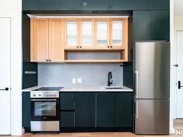 44 Kent St, Brooklyn, NY
