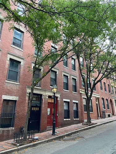 69 Phillips St #2 Photo 1