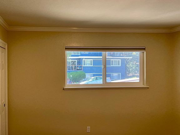 4th image of 2201 Princeton Dr #67b035189