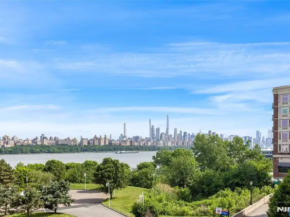 337 The Promenade #337, Edgewater, NJ 07020