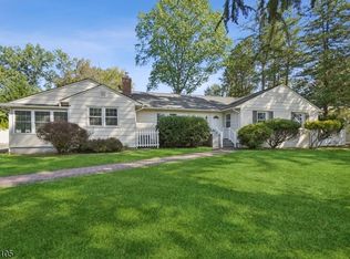 779 Lamberts Mill Rd, Westfield, NJ 07090