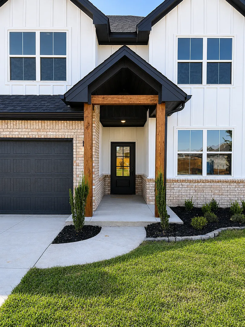 Luxury Two Story- 5 Bedroom 2.5 Bathroom Home in Deer Creek Schools with a 3 Car Garage — Photo 2