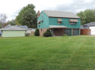 562 Beach Rd, Cheektowaga, NY 14225