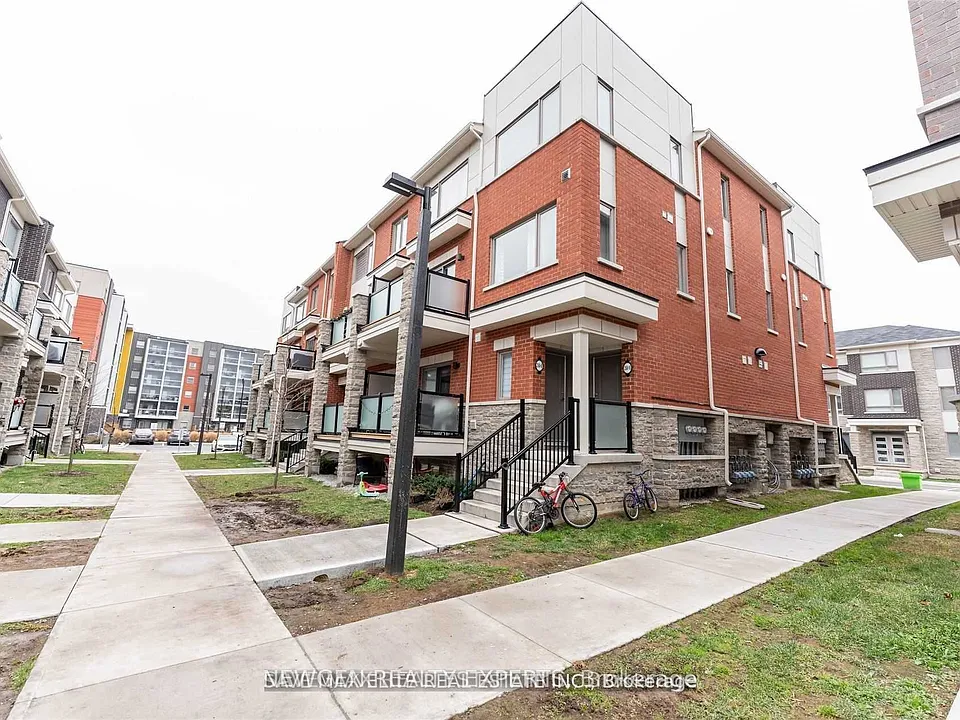 250 Lagerfeld Dr #8