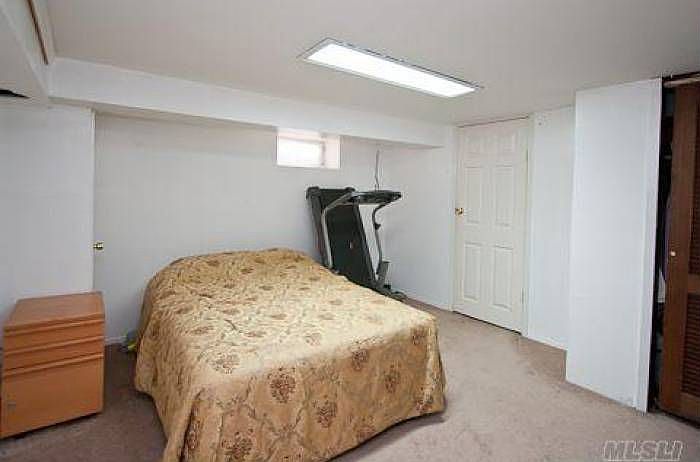 bedroom + walkin closet