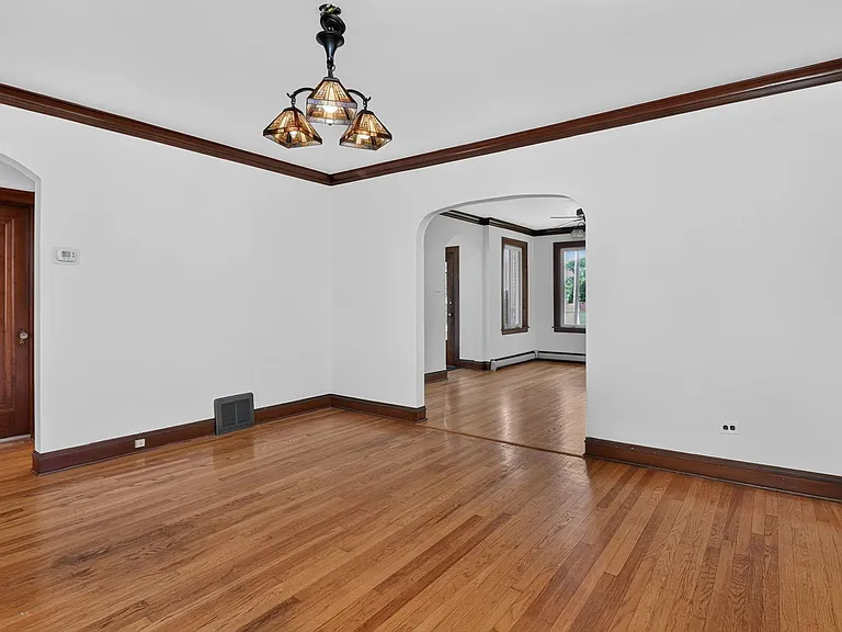 708 McCarthy Rd — Photo 5