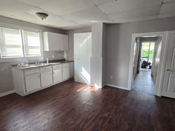 507 E Cherry St, Vineland, NJ 08360