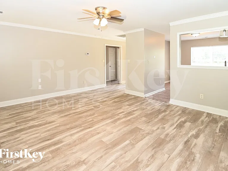 4190 Ivydale Ave SW — Photo 5