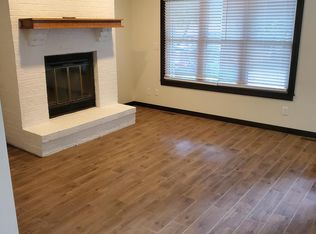 1483 Westview Dr, Coralville, IA 52241