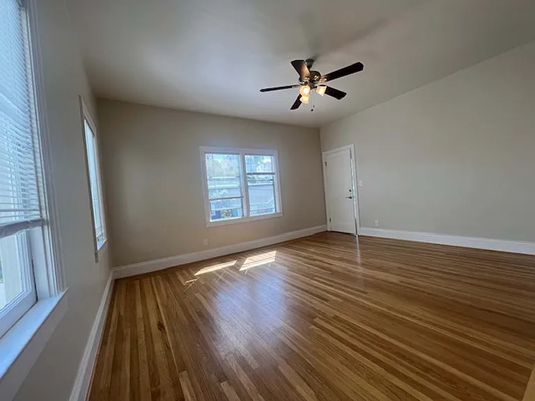 573 Wesley Ave #4 — Photo 17