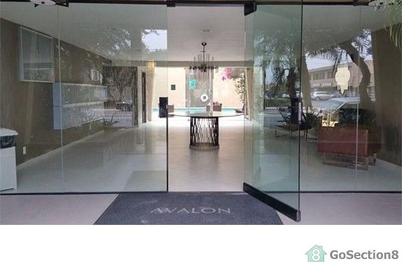 1st image of 6130 Reseda Blvd Unit 303
