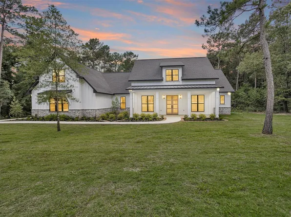 9384 Cedar Bnd, Plantersville, TX 77363