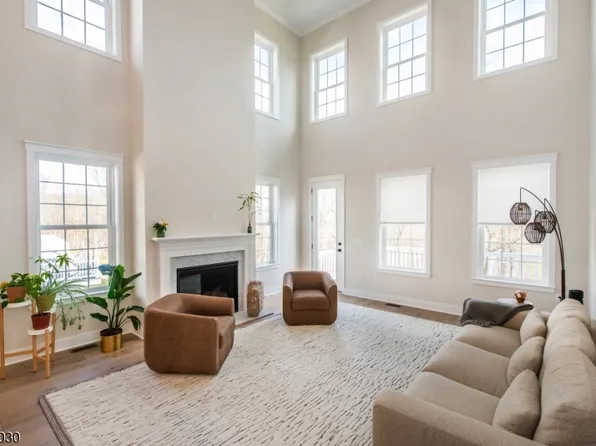 37 Hillandale Dr, Mendham Twp., NJ 07931