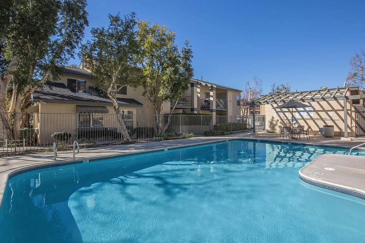 Building Photo - Mountain Creek Apartments