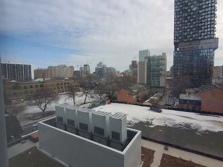 181 Dundas St E #607 — Photo 16