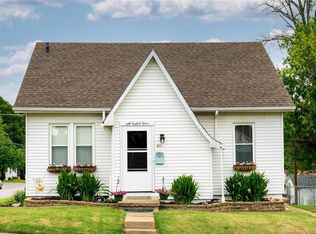 811 W 8th St, Washington, MO