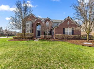 16639 Yellowstone Dr, Northville, MI 48168