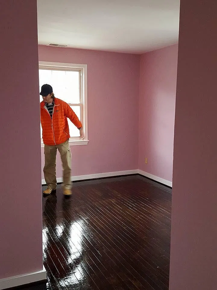 2 bed, 1200 sqft, $2,400 — Photo 2