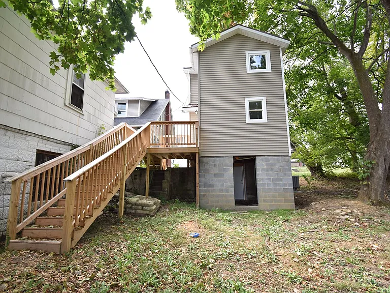 38 N Fairview St — Photo 24