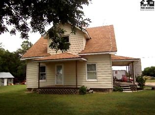 4816 N Bone Springs Rd, Sterling, KS 67579