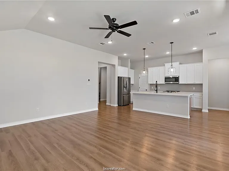 3429 Omaha Ct — Photo 14