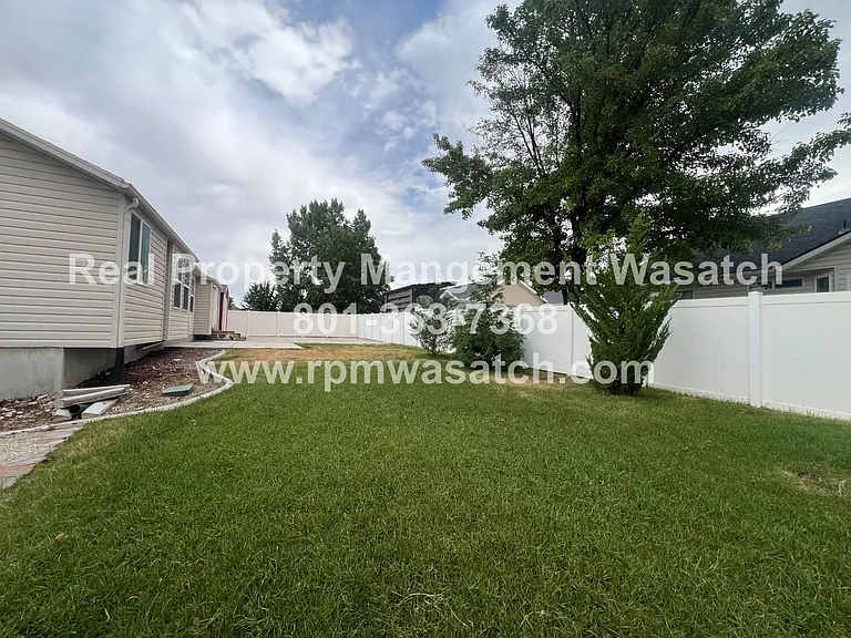 7455 S 4950 W — Photo 43