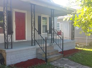 147 7th St, Dunbar, WV 25064