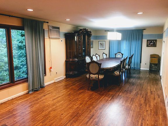 4th image of 5 Lantern Ct