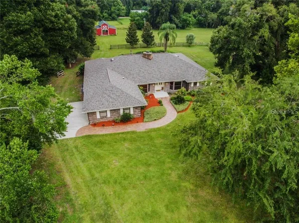 1347 Henchee Ln, Valrico, FL 33596