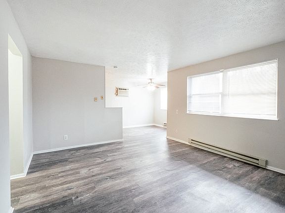 5th image of 3850 Washington Ave #3