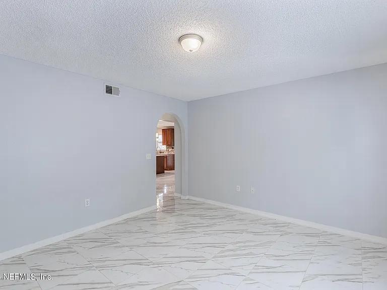 3388 Glenn Hollow Ct — Photo 8
