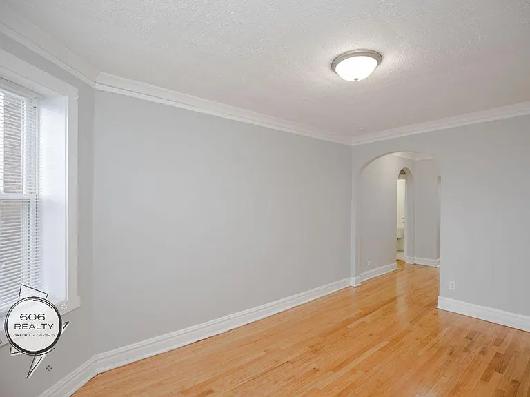 Bright and Sunny Cicero apartments! — Photo 27