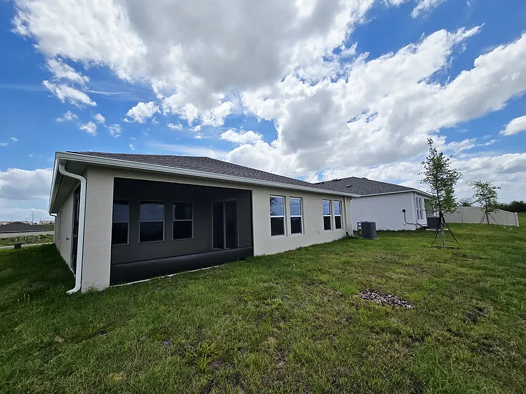 1728 Vanilla St — Photo 33
