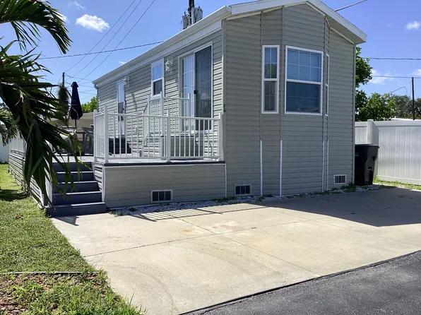 801 53rd Ave W #F06, Bradenton, FL 34207