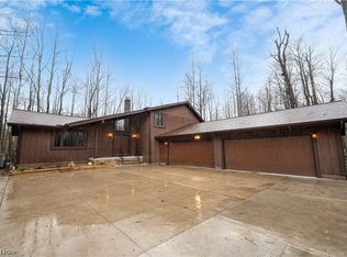 11765 Sherwood Trl, Chesterland, OH 44026