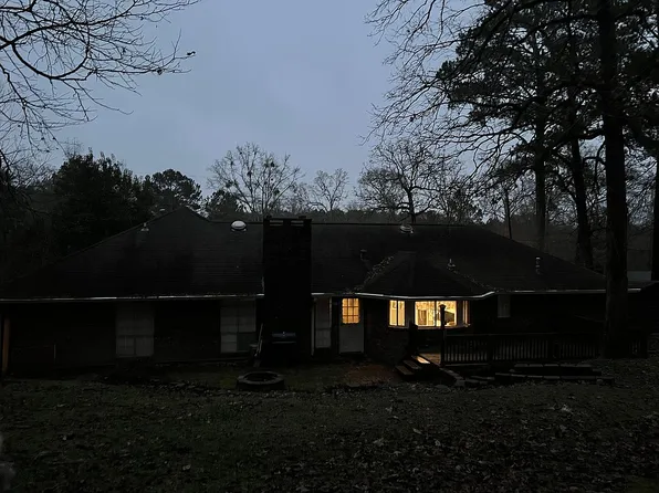 6 Cheyenne Dr, Laurel, MS 39440