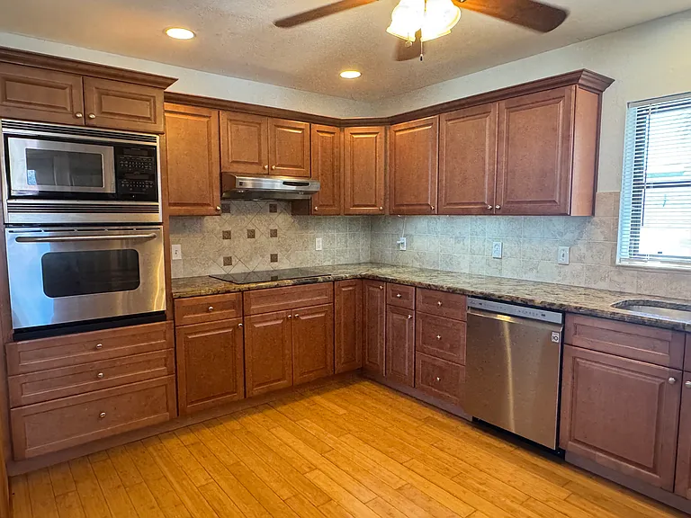 2150 Waylife Ct — Photo 16