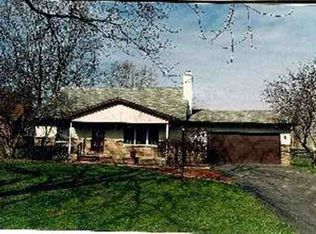 6295 Swiss Garden Rd, Temperance, MI 48182